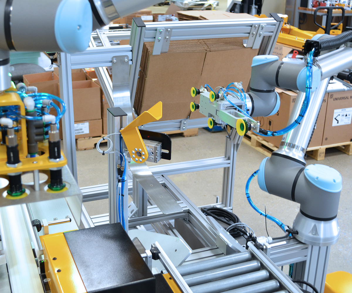 Robot cộng tác trong đóng gói sản phẩm