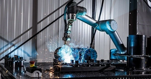 Ứng dụng robot fanuc cho việc Hàn kim loại