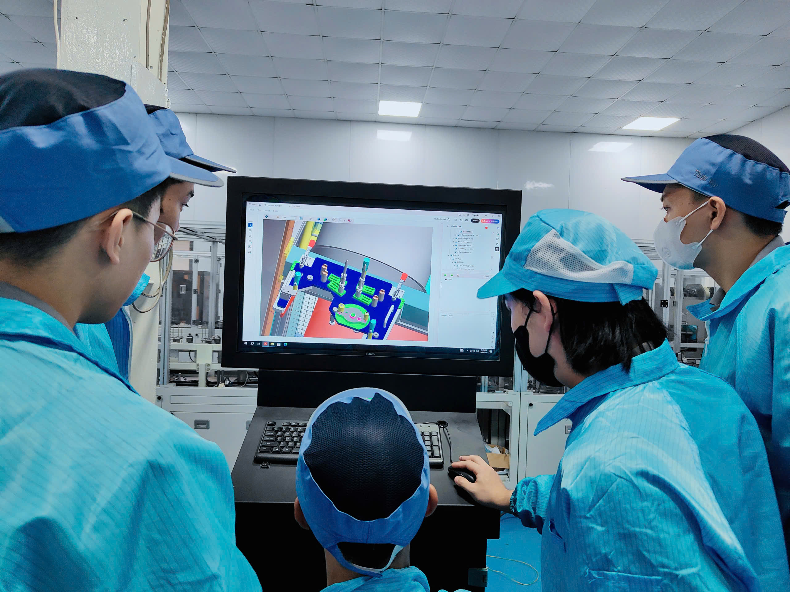CNC VINA đào tạo và hướng dẫn trực tiếp sinh viên thực tập