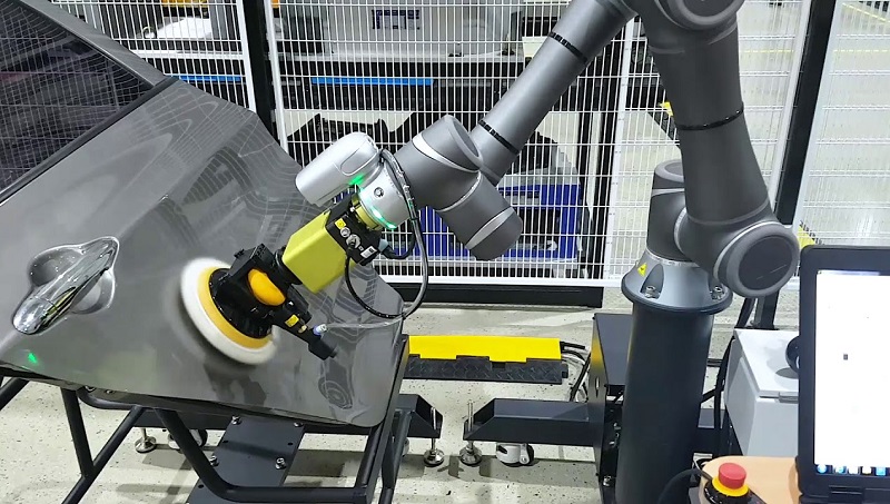 7 ứng dụng chính của Robot trong ngành sản xuất ô tô