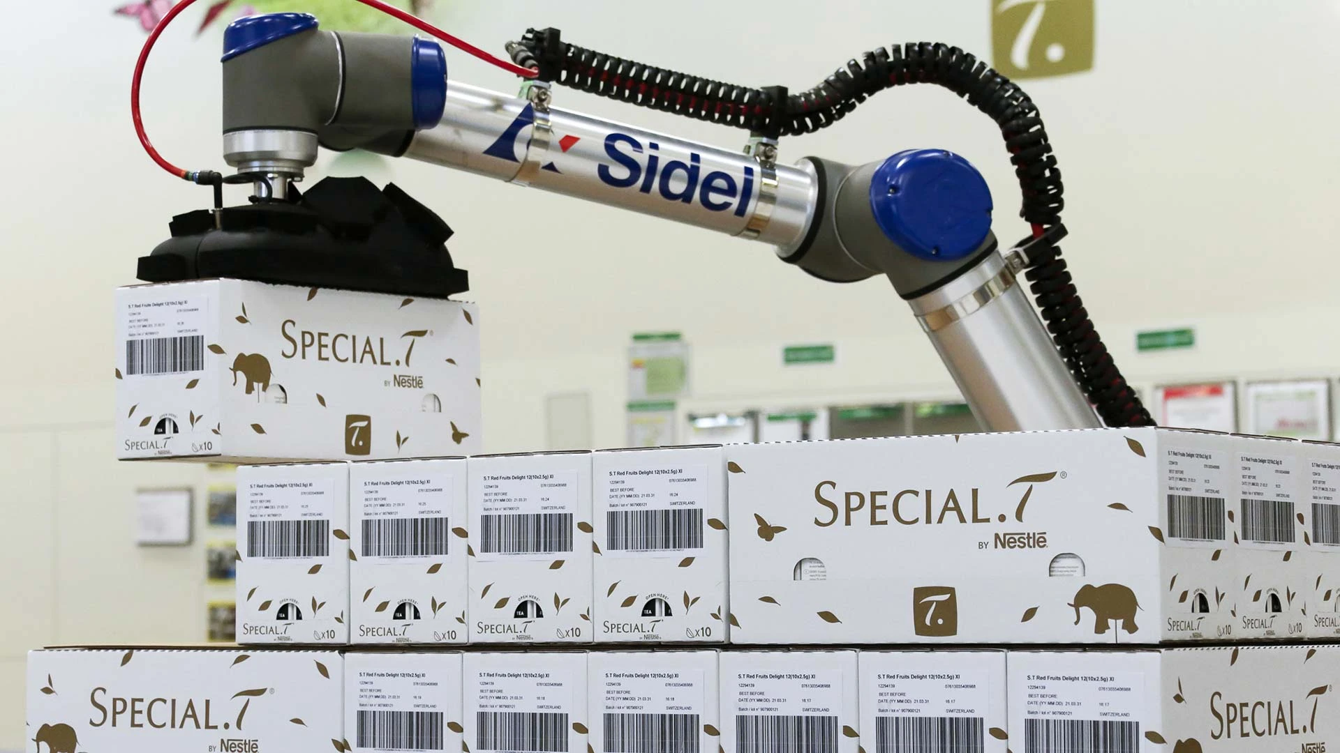 Công ty Nestlé: Triển khai Robot đóng gói trong ngành công nghiệp thực phẩm
