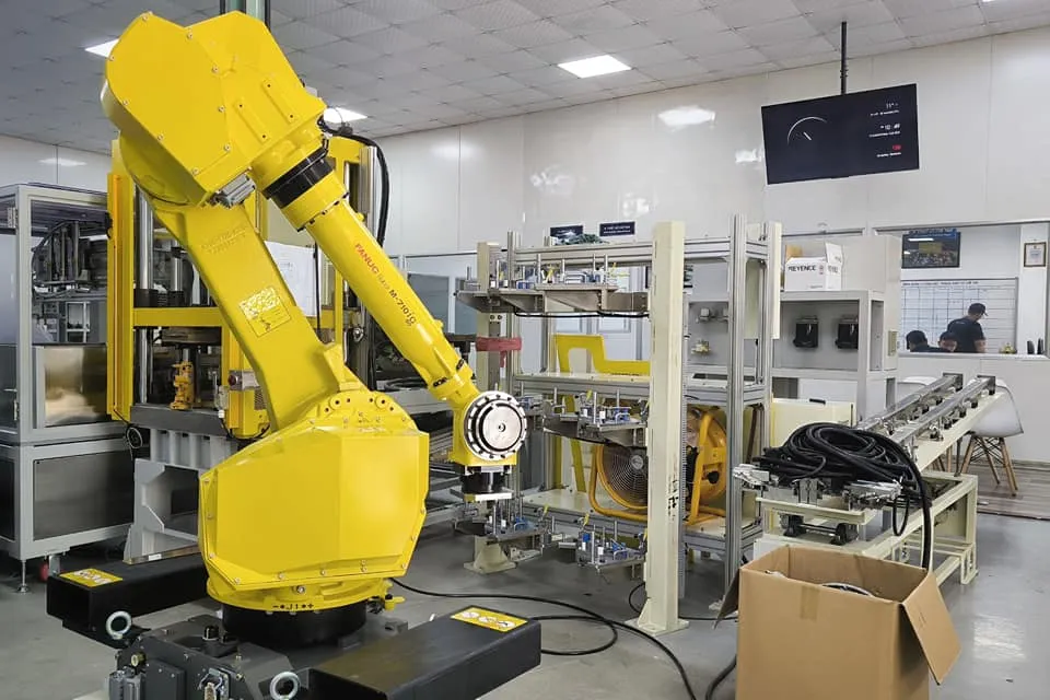Kết nối dễ dàng giữa hệ thống quản lý của nhà máy với robot công nghiệp