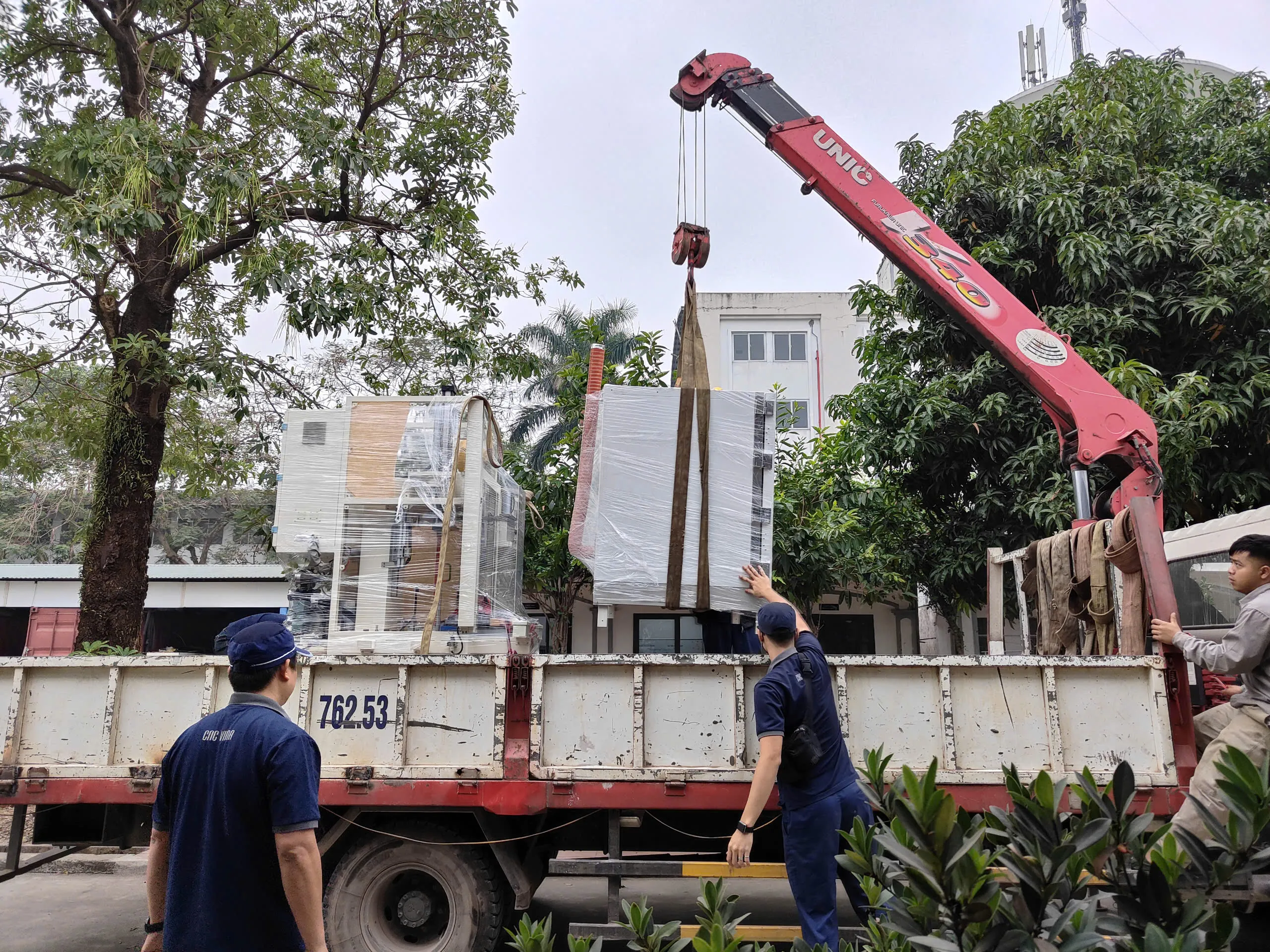 Quy trình sản xuất và kiểm định nghiêm ngặt của máy ép trục Rotor