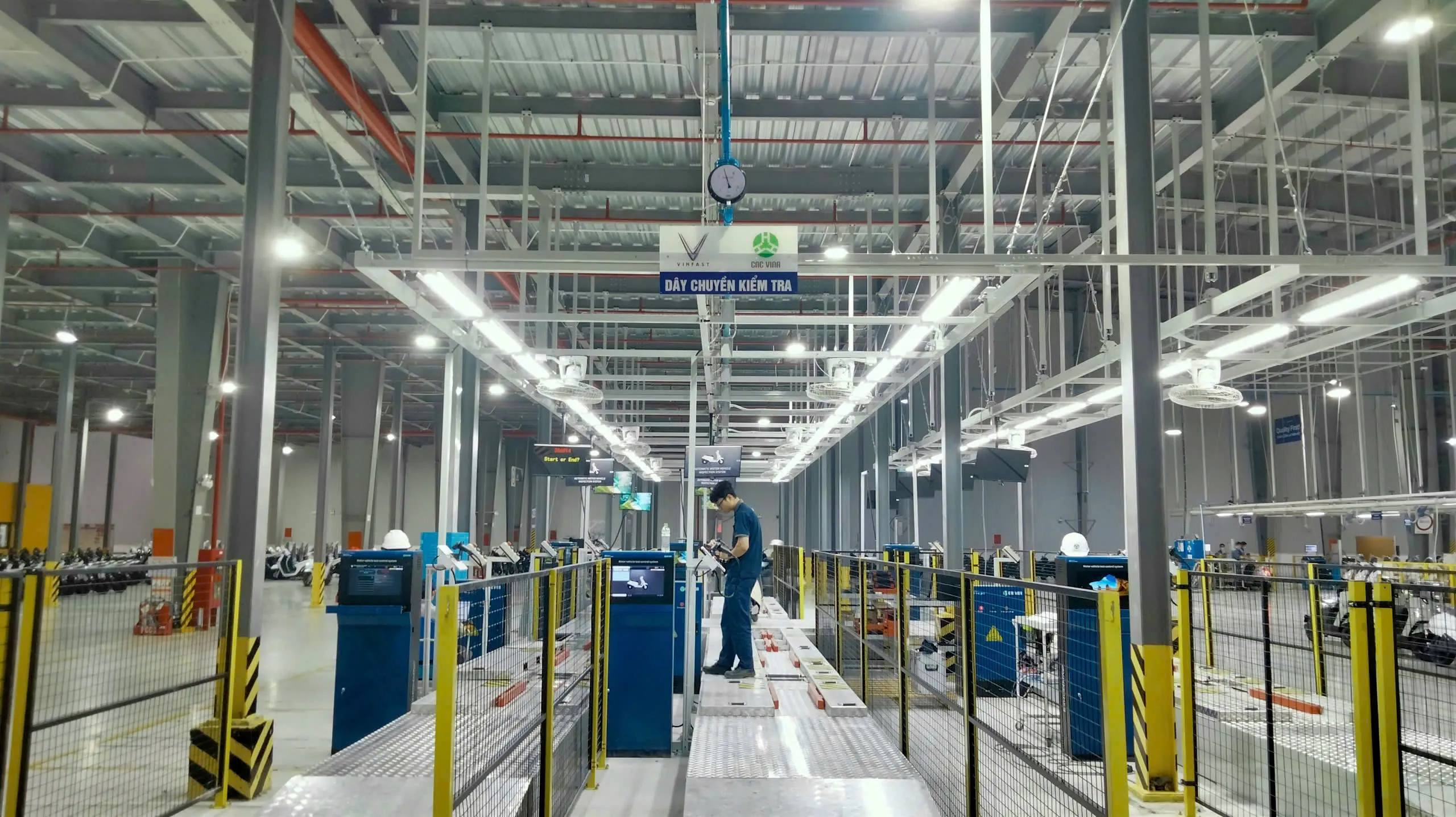 Day chuyen kiem tra chat luong