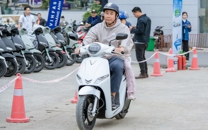 Lộ trình giao thông xanh Việt Nam: Động lực phát triển ngành xe máy điện và công nghiệp phụ trợ