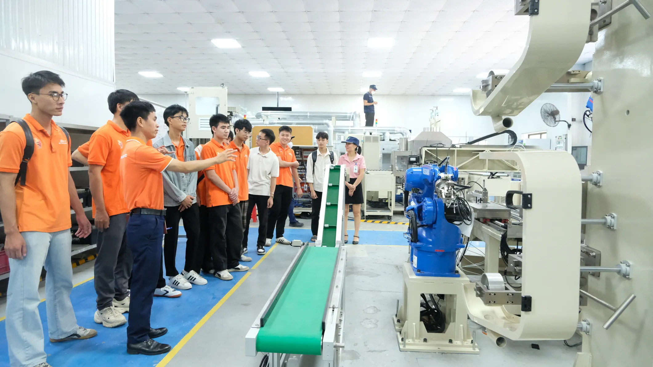 CNC VINA đồng hành cùng hoạt động đào tạo nguồn nhân lực chất lượng cao